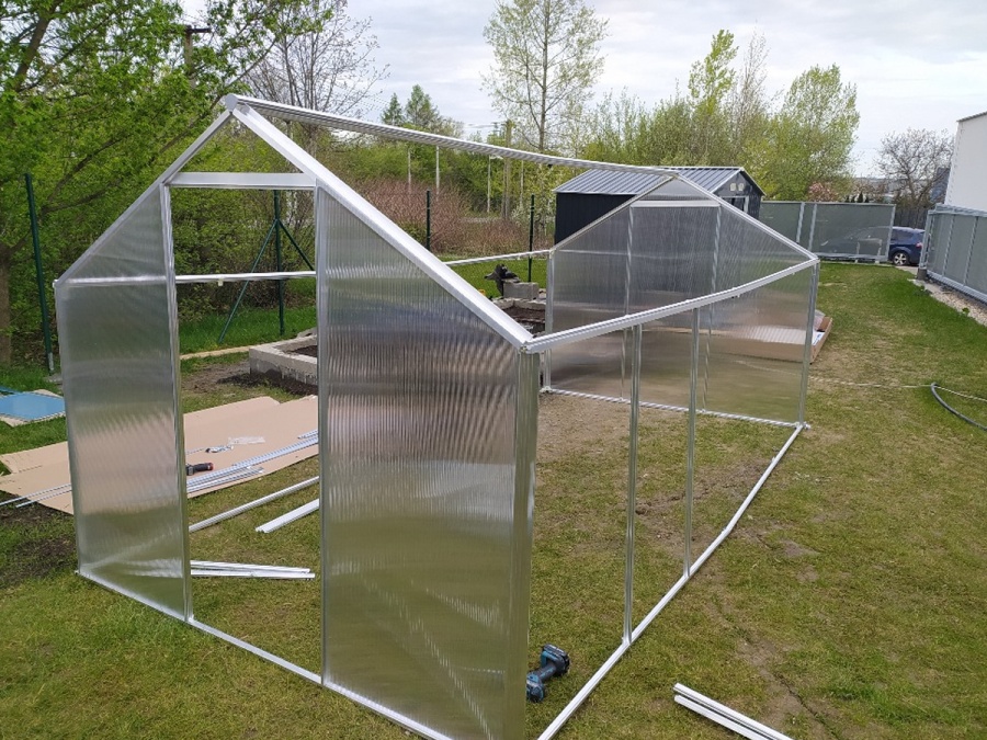 Montáže skleníkov