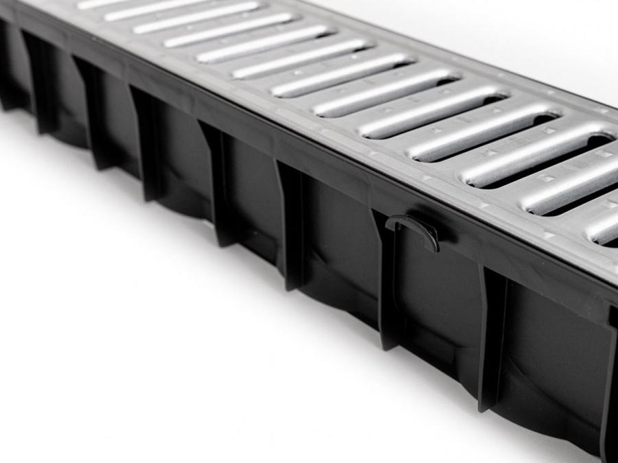 Plastový žľab s pozinkovanou mrežou Gutta A15 set