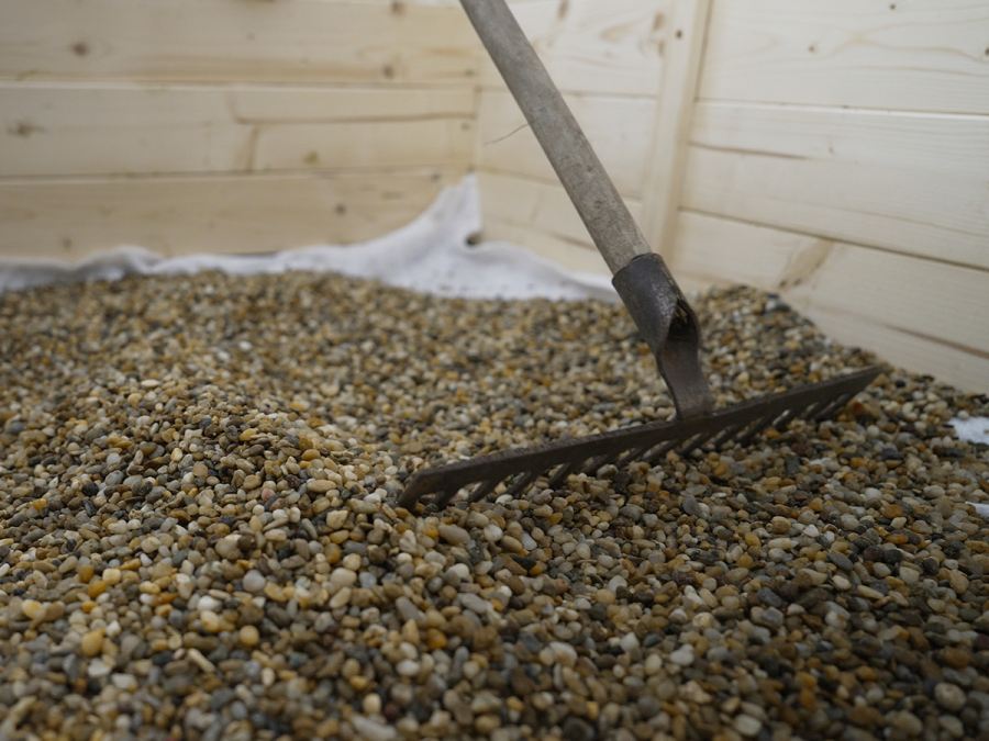 Krok za krokem: zapuštěná ulička