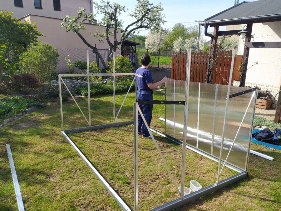 Montáže skleníkov