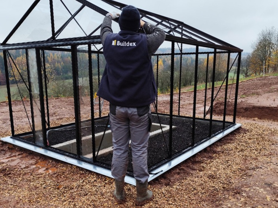 Üvegház összeszerelés