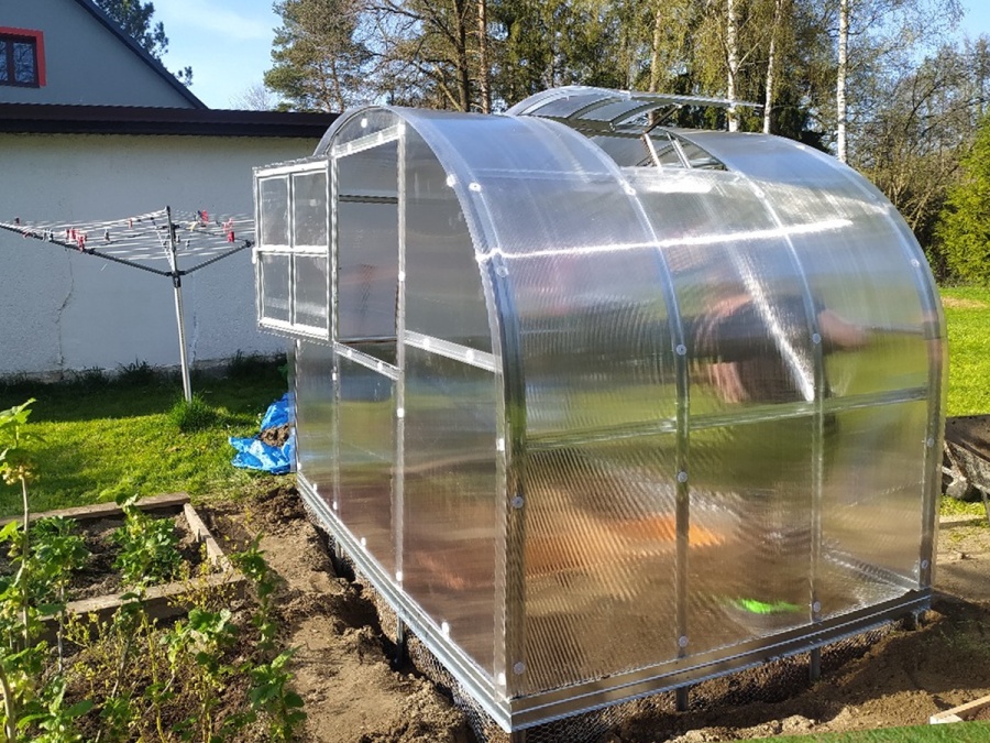 Montáže skleníkov