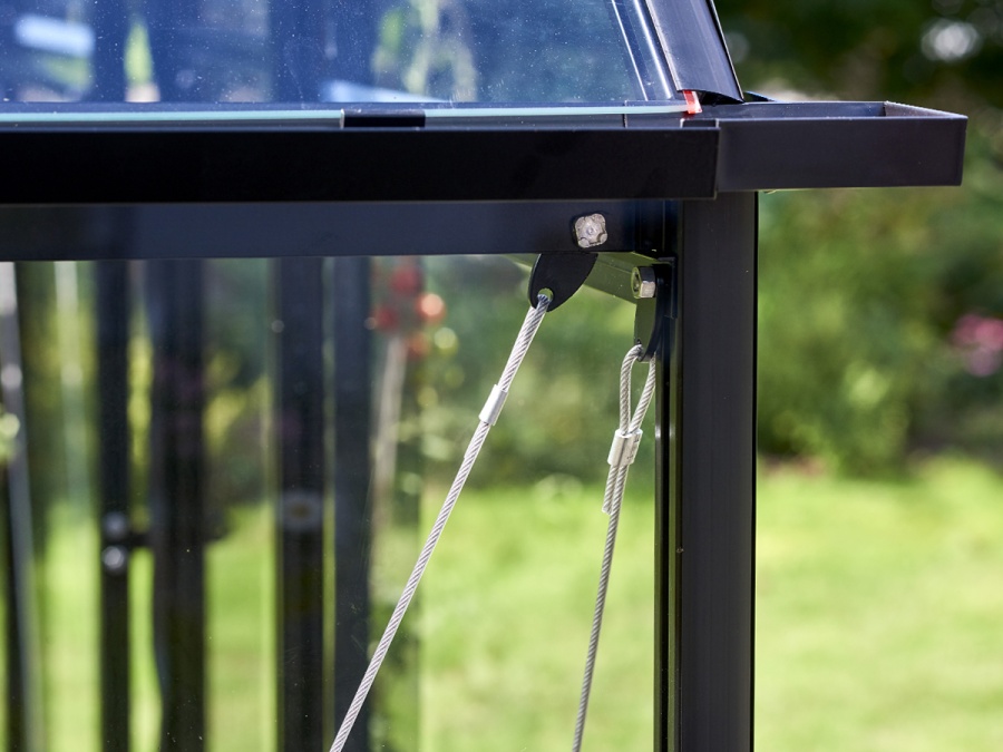 Skleník Halls Qube+