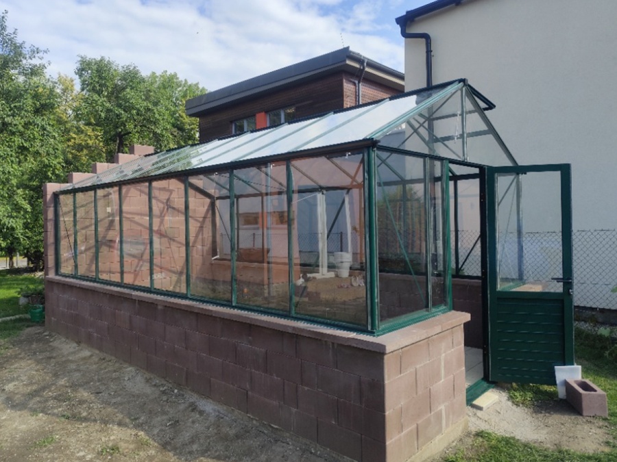 Üvegház összeszerelés