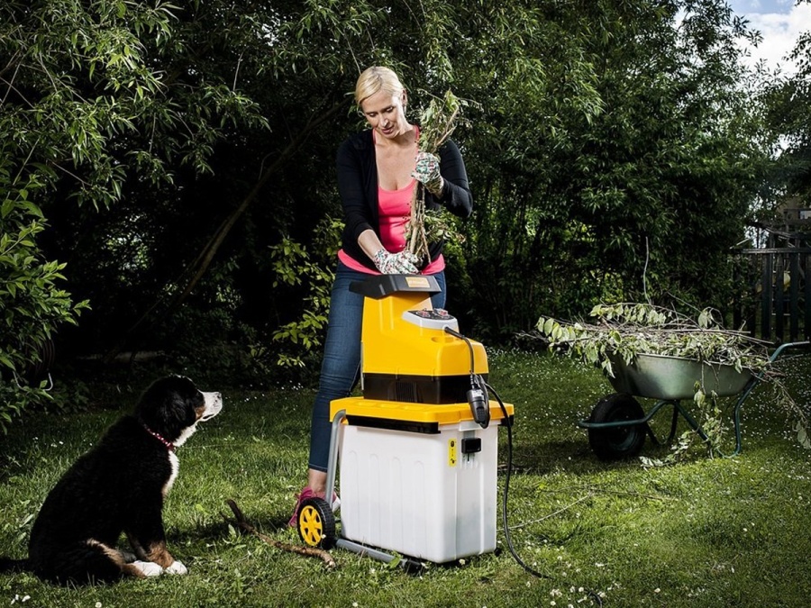 Drtič dřeva Riwall PRO RES 3044 B