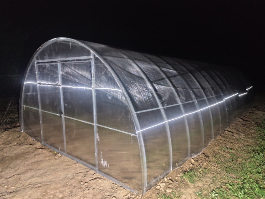 Üvegház összeszerelés