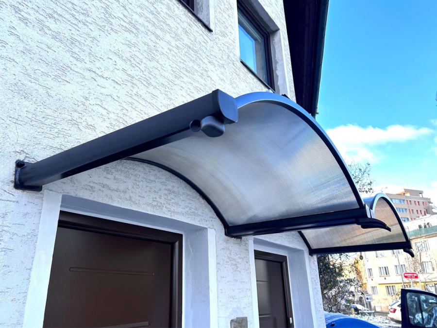 Montáže pergol, zimných záhrad a striešok