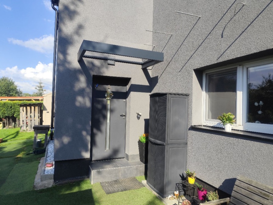 Pergolák, télikertek és előtetők telepítése