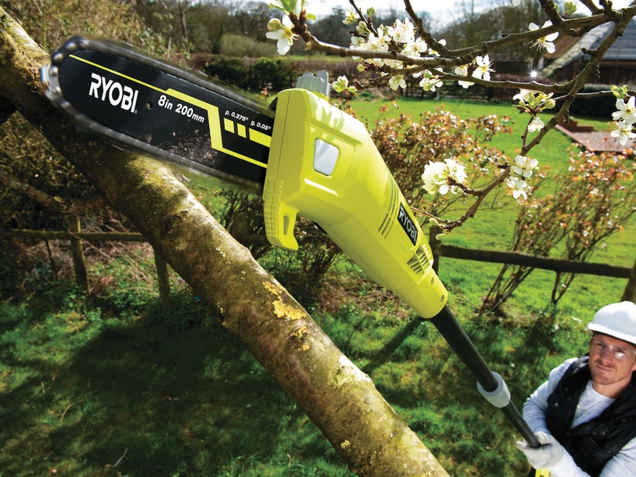 Reťazová píla Ryobi Řetězová pila RPP 750 S