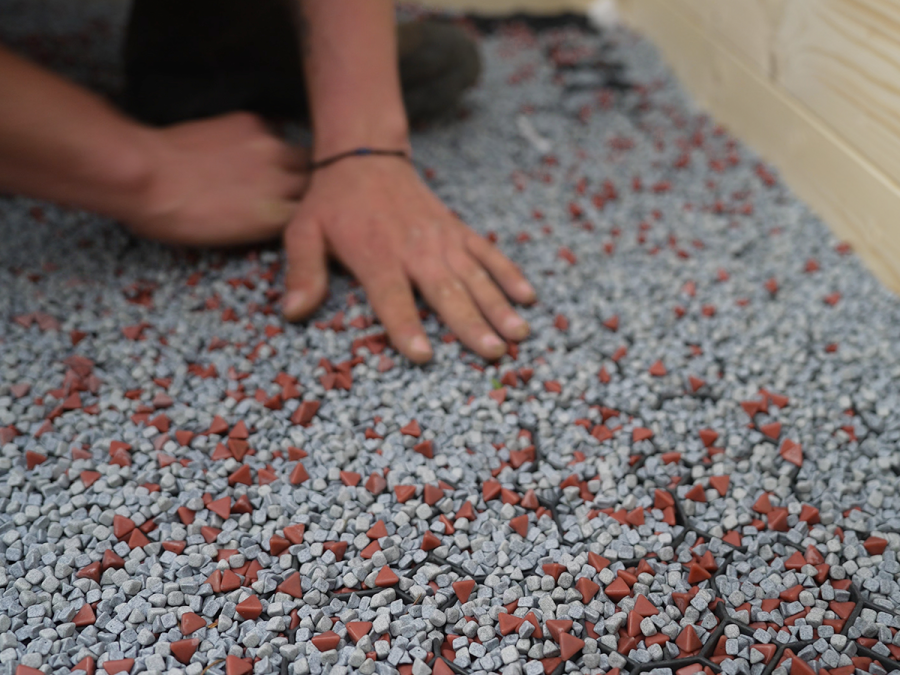 Krok za krokem: zapuštěná ulička