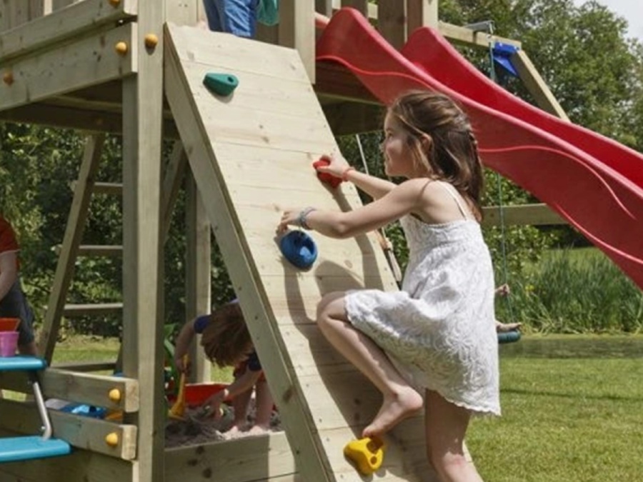 Gyermekeknek játszótér a kertben Blue Rabbit Beach Hut