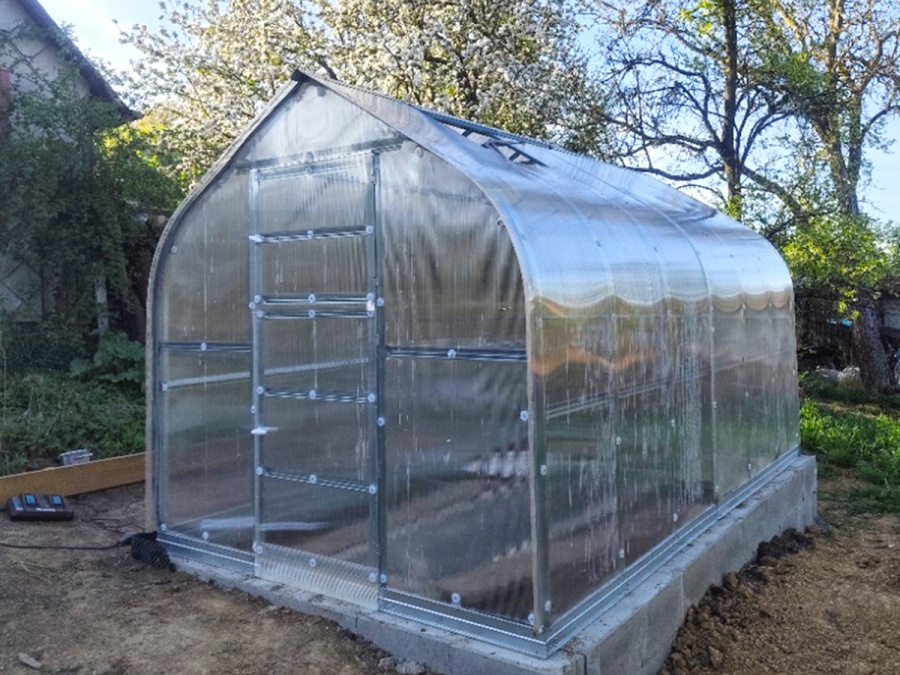 Montáže skleníkov