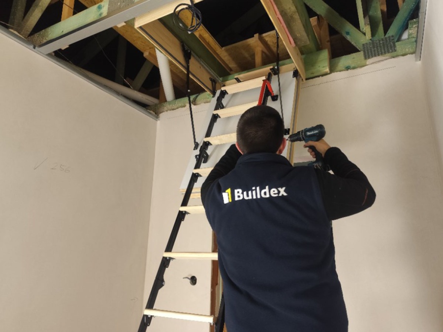 Padláslépcsők beépítése