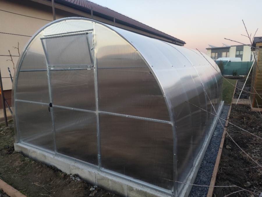 Montáže skleníků