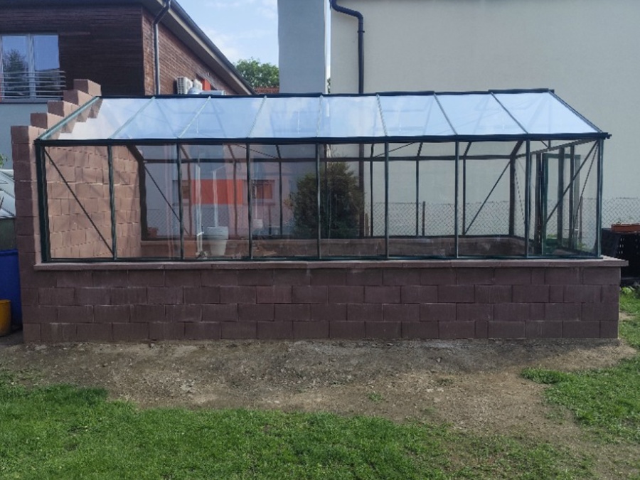 Üvegház összeszerelés