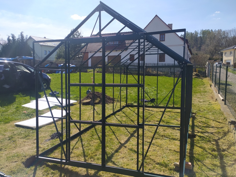 Üvegház összeszerelés