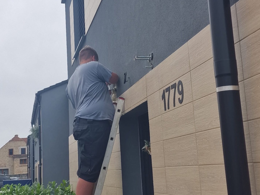 Montáže pergol, zimných záhrad a striešok