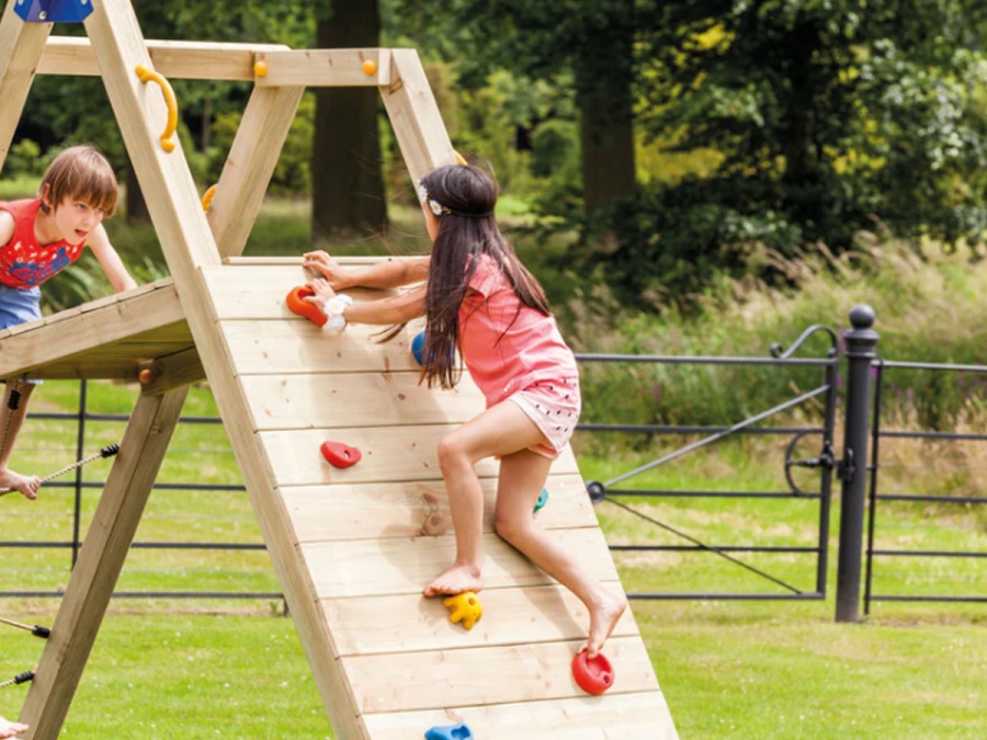 Gyermekjátszótér csúszdával Česká Manufaktura Palazzo