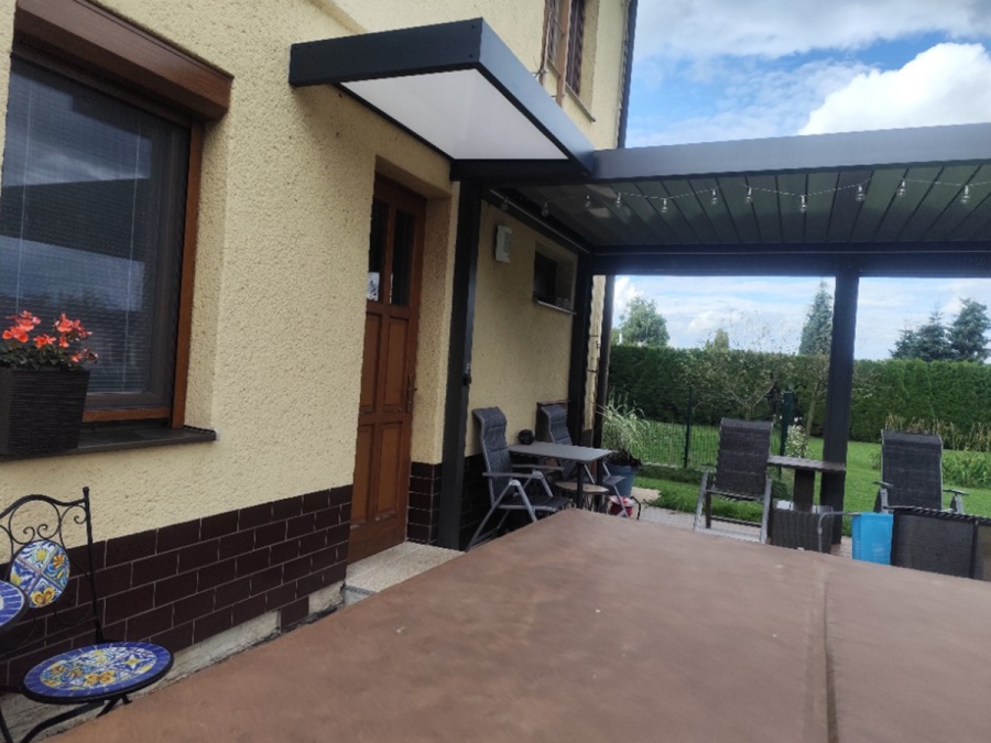 Pergolák, télikertek és előtetők telepítése