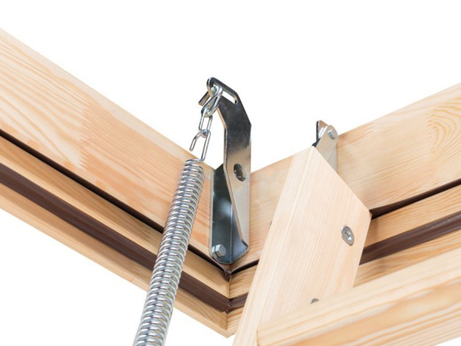 Skladacie podkrovné schody Fakro LWL Extra