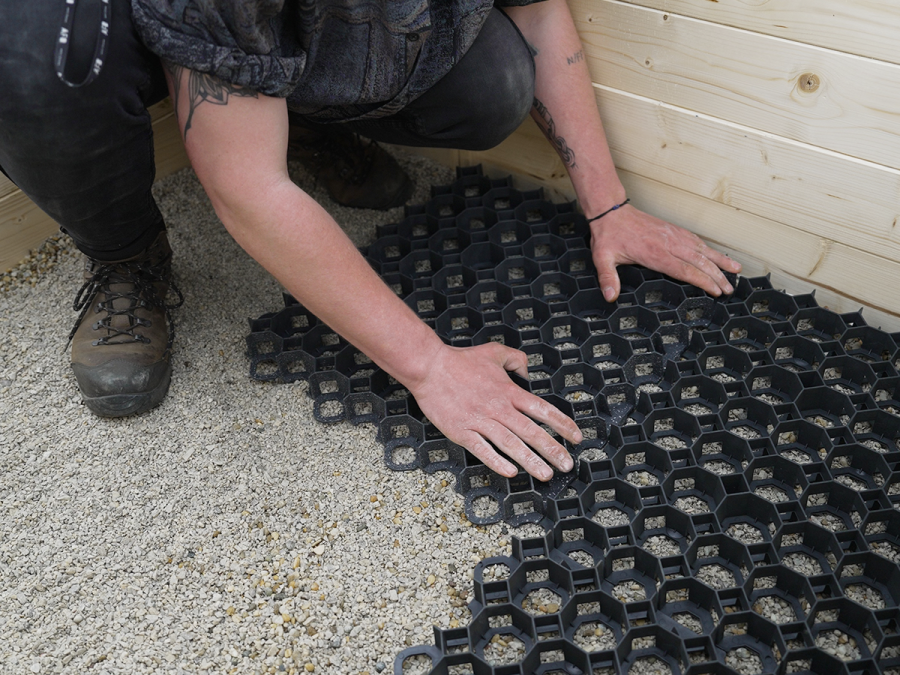 Krok za krokem: zapuštěná ulička