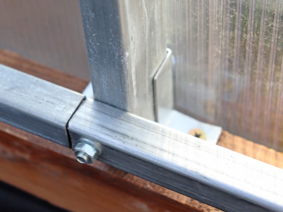 Üvegház Scobax Scout